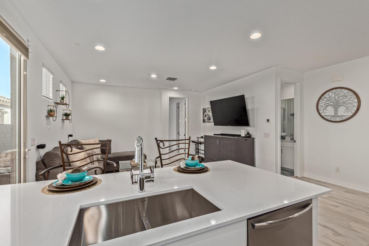 פיניקס At Your Service - Modern Amenities, Urban Location, Sophisticated Style מראה חיצוני תמונה